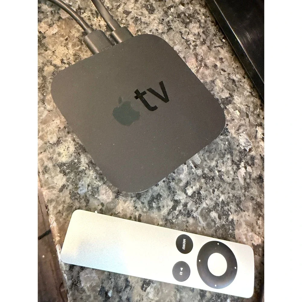 Apple TV 3rd Gen A1469 Black Media Streamer with Silver Remote and HDMI Cable